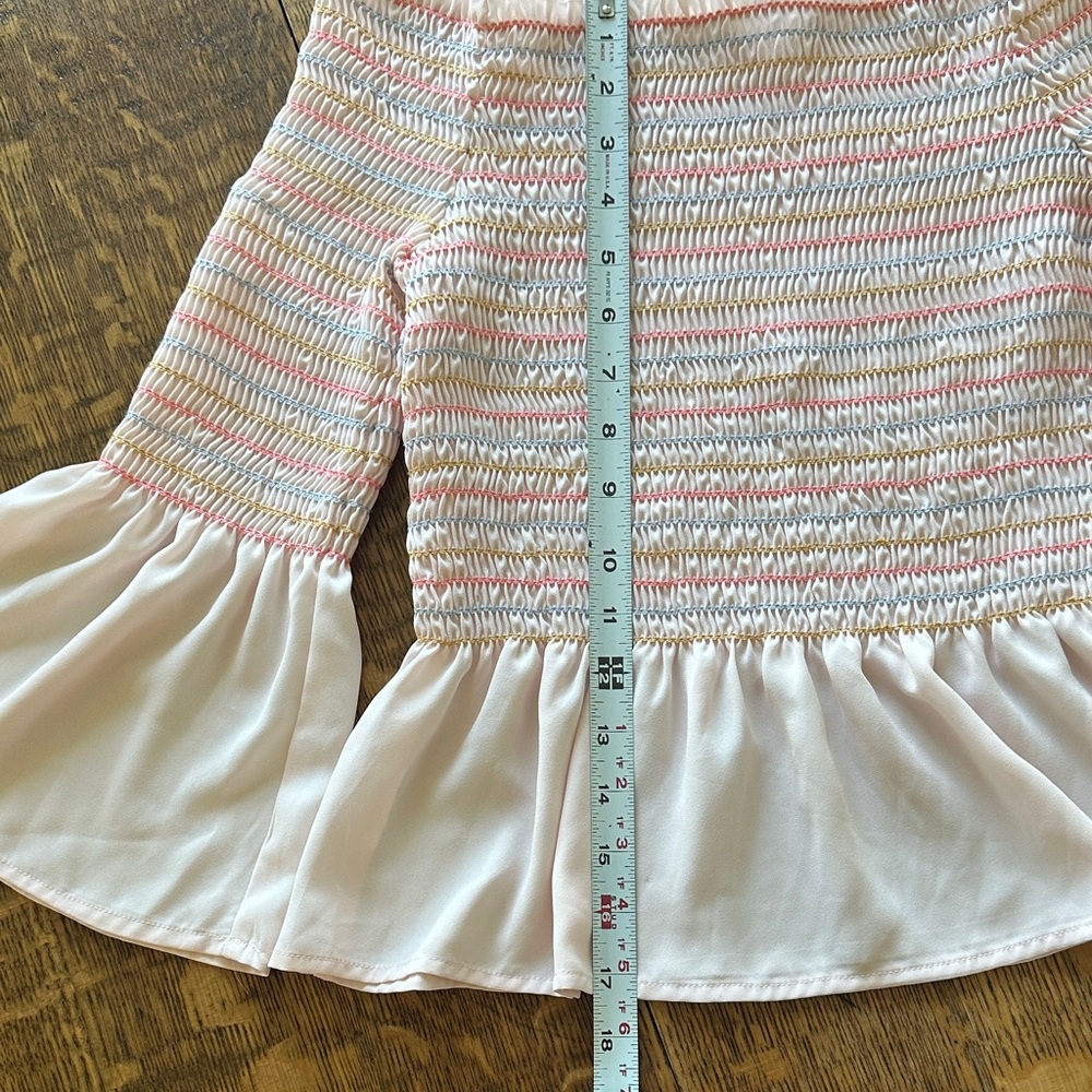 3/$15 CANDIE’S Pink Off-Shoulder Smocked Top Bell Sleeve multicolor sz M - Picture 6 of 7